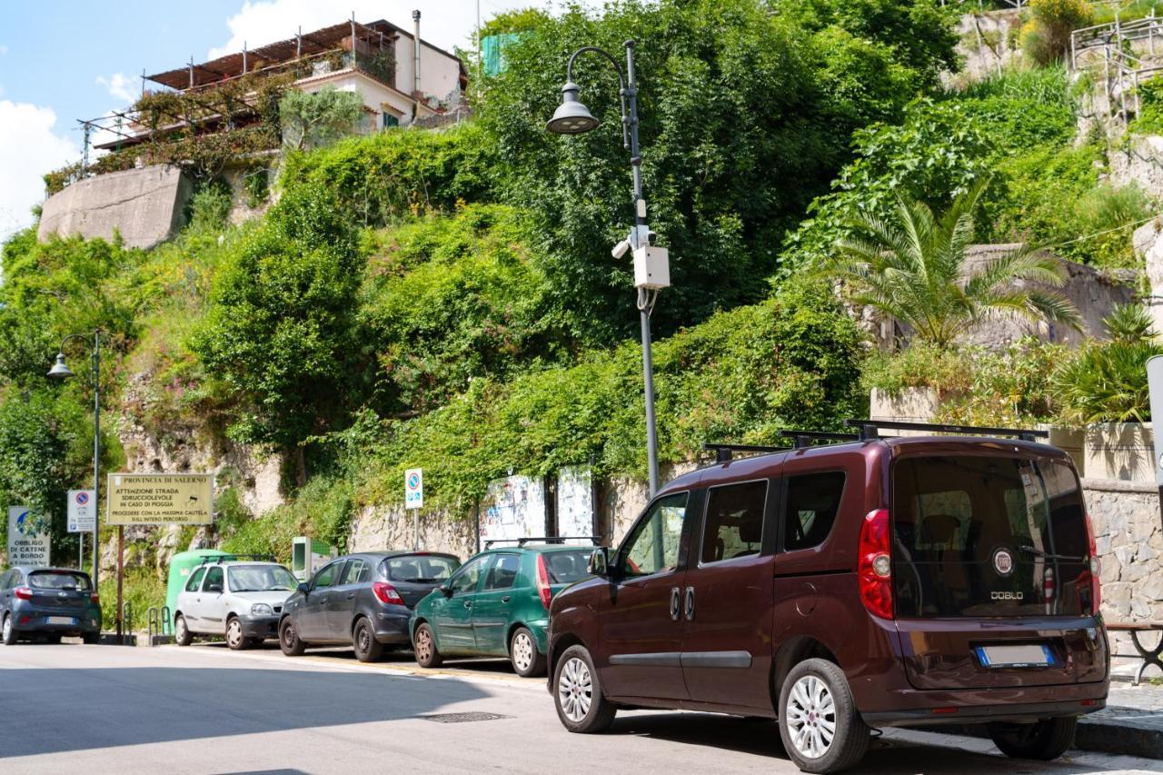 Montagnella Relax Bed & Breakfast Maiori Bagian luar foto
