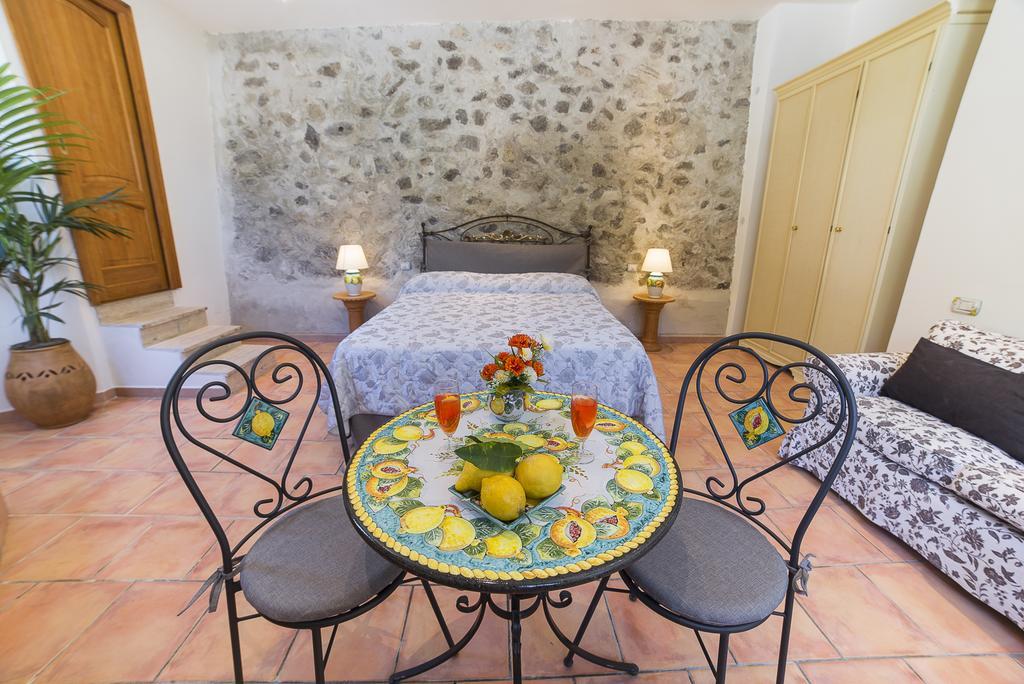Montagnella Relax Bed & Breakfast Maiori Bagian luar foto
