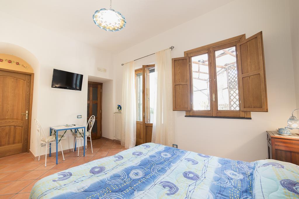 Montagnella Relax Bed & Breakfast Maiori Bagian luar foto