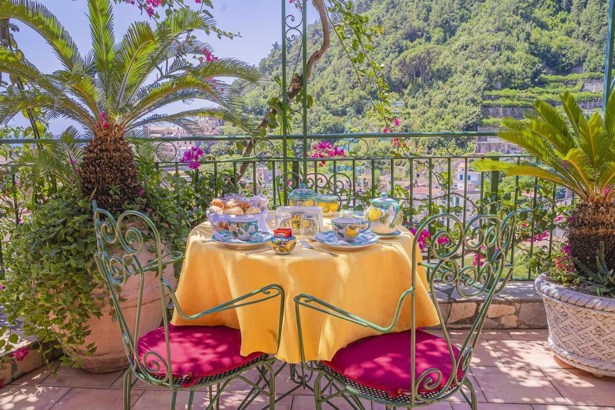 Montagnella Relax Bed & Breakfast Maiori Bagian luar foto